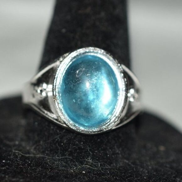 Source Unknown Jewelry - NWOT Baby Blue Oval Stone Etched Silver Tone Metal Sizes 6.5, 8.5 & 9.5 Rings